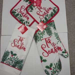 Tis the season kitchen accessories